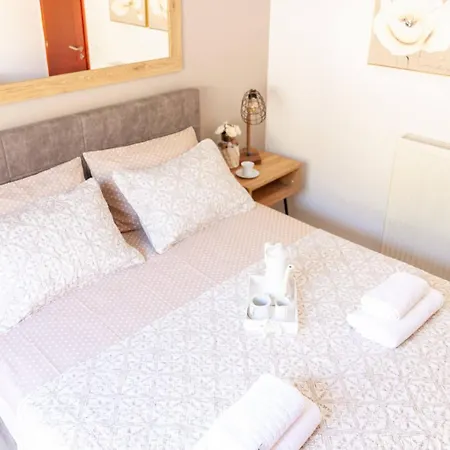 Vasiliki, Next To Platanias, 6min From Sea Villa